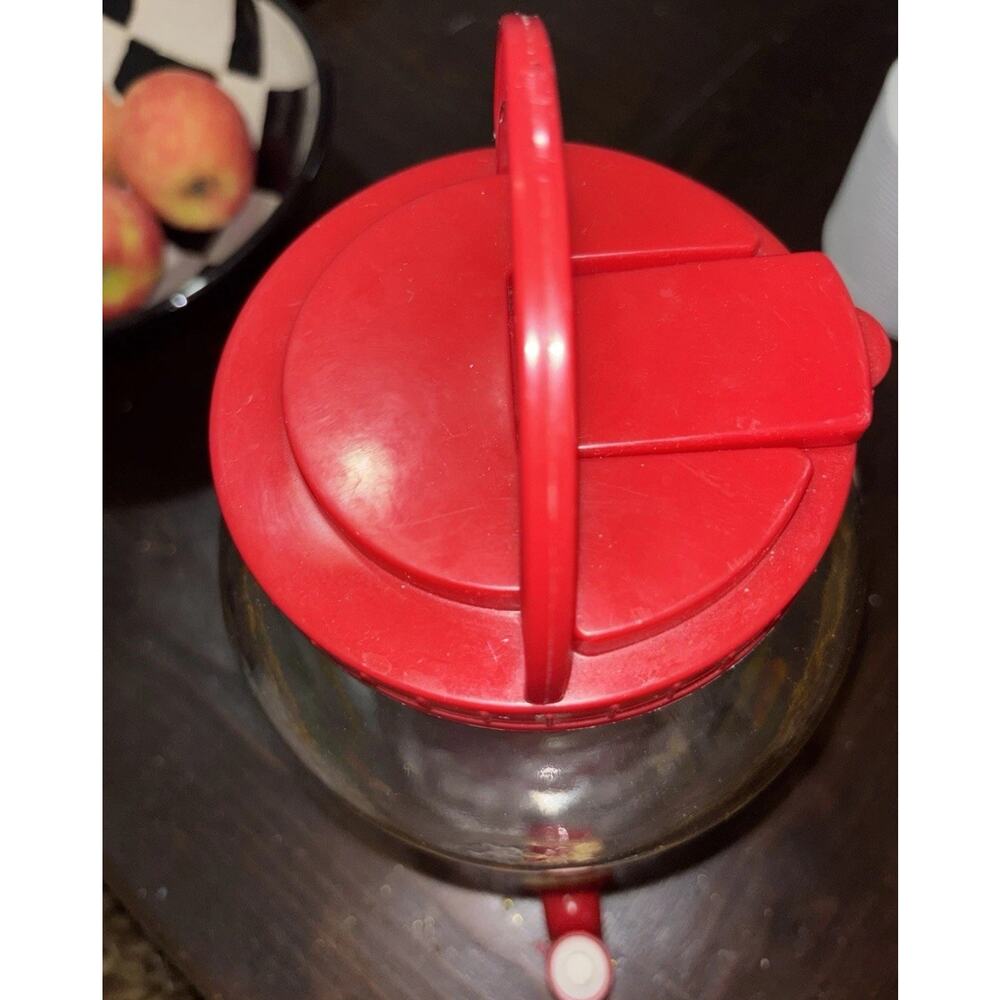 Vintage Sun Tea 1 Gallon Glass Jar Red Pepper W/Spigot and Spout & Handle in Lid - Picture 6 of 8